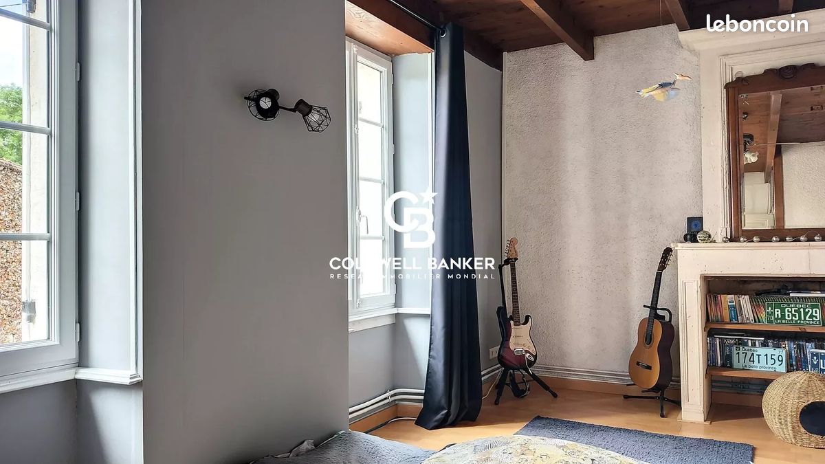Propriété 5 pièces 150 m² - Courcoury 17100 (image principale 9)