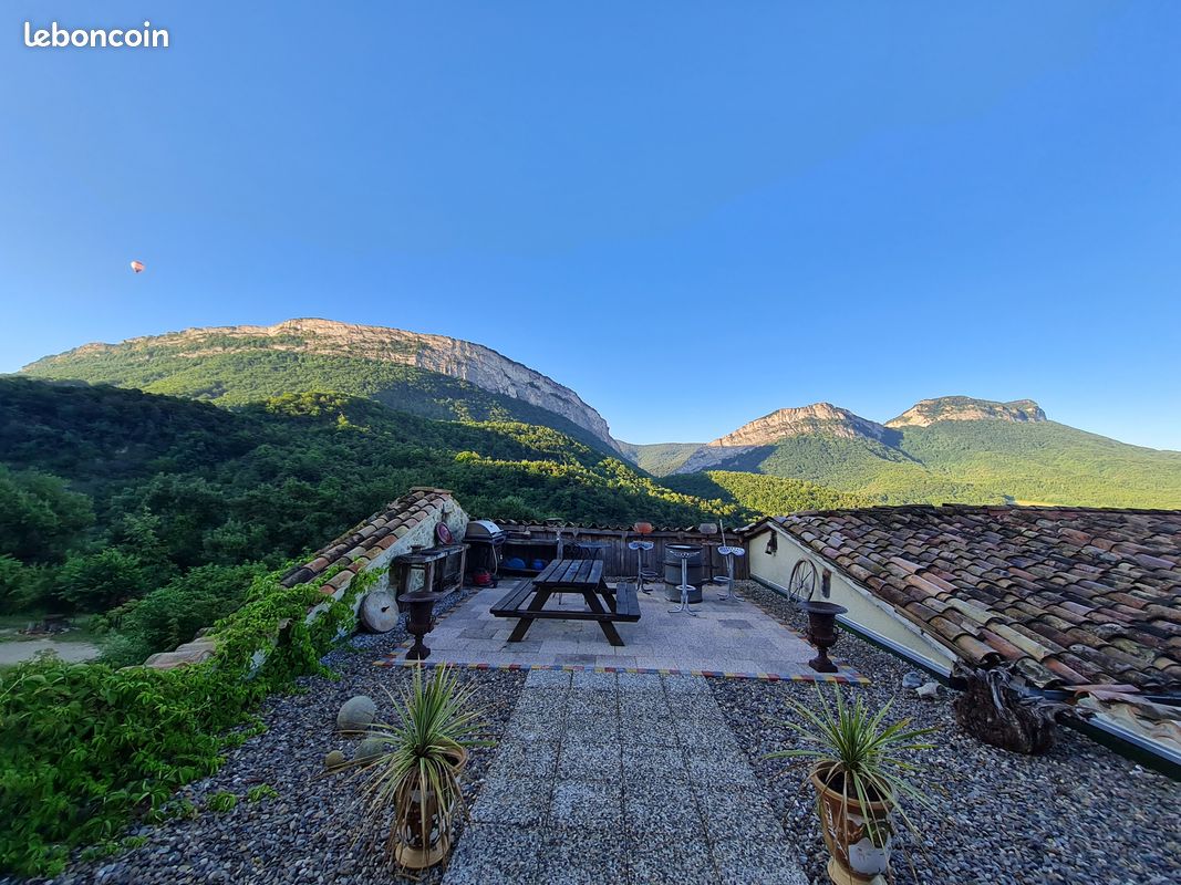 Maison 6 pièces 250 m² · à Piégros-la-Clastre · 250 m² · 525 000 €