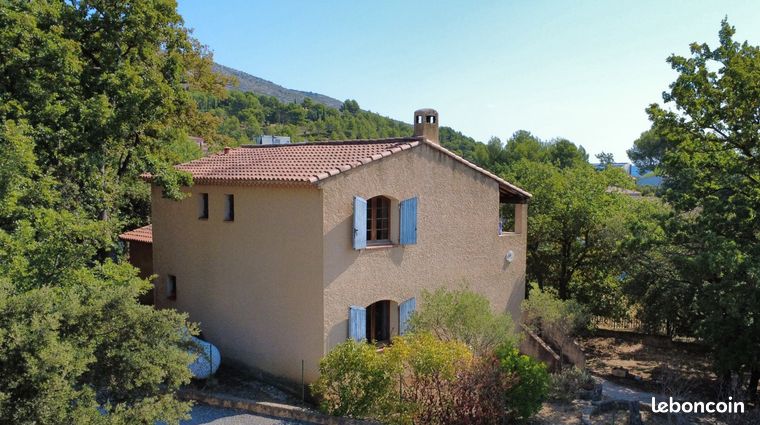 Villa 6 pièces 141 m²