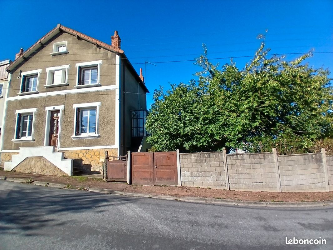 Maison 6 pièces 117 m² · à La Machine · 117 m² · 58 000 €