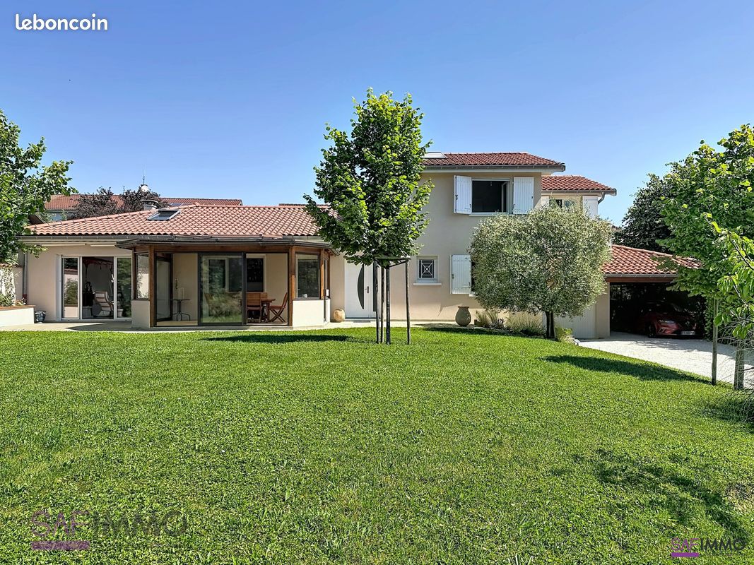 Maison 7 pièces 190 m² · à Chaponost · 190 m² · 840 000 €