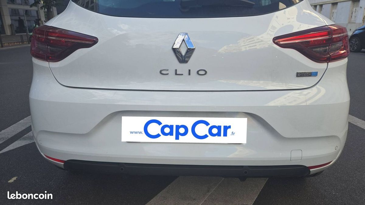 Renault Clio V 1.6 E-Tech 140 Hybrid EDC Business (image 21)