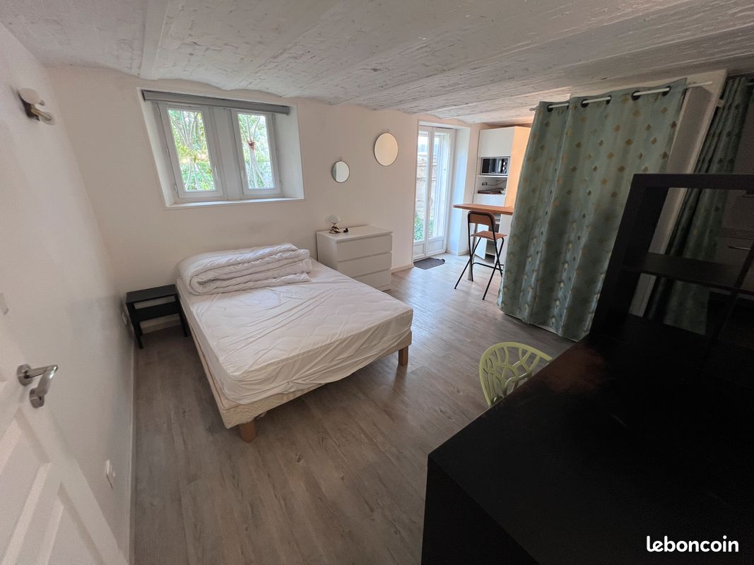 Appartement 1 pièce 28 m² · à Saint-Quentin · 28 m² · 420 €