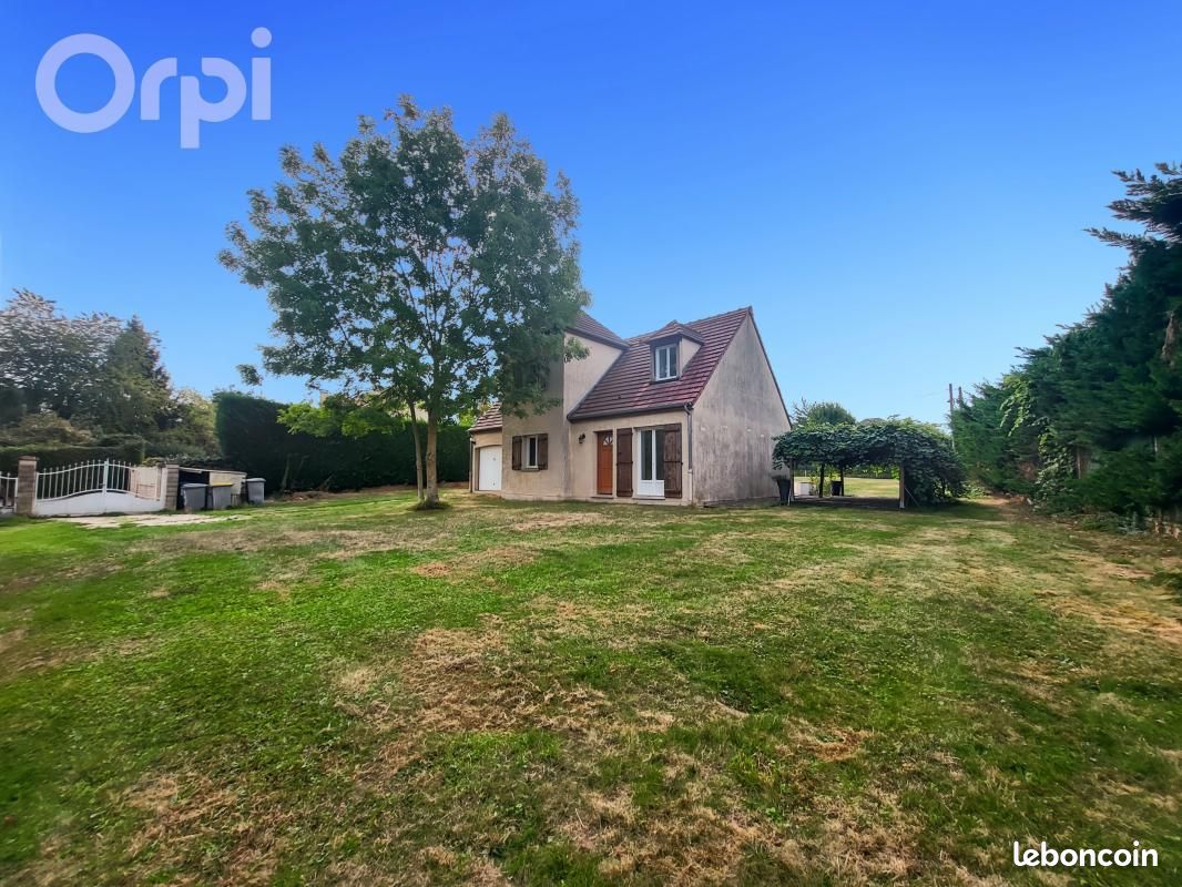 Maison 4 pièces 94 m² · à Saint-Mard · 94 m² · 381 000 €