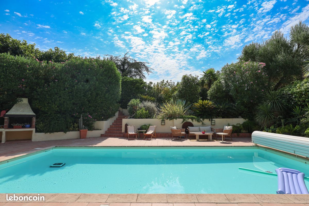 Maison 4 pièces 146 m² · à Thuir · 146 m² · 549 000 €