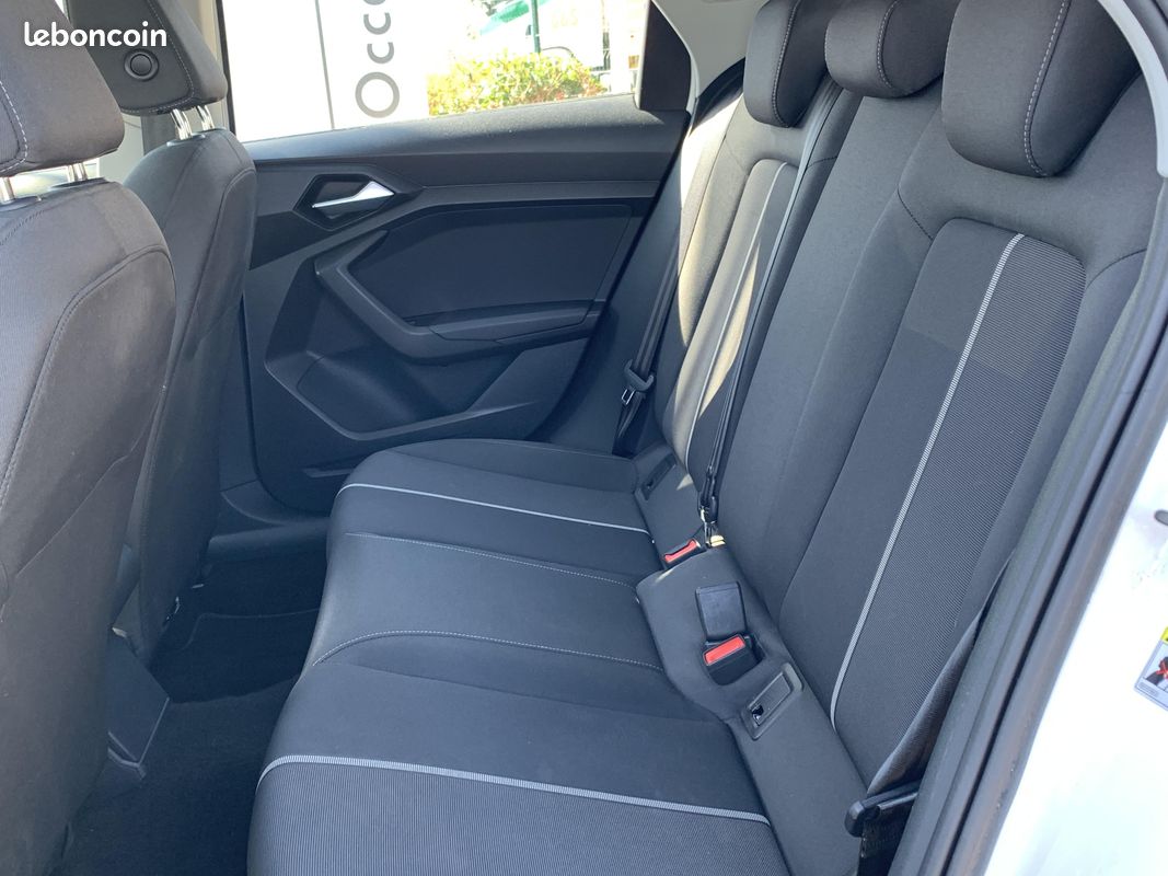 AUDI A1 Sportback 30 TFSI 110 ch S tronic 7 Business line (image 15)