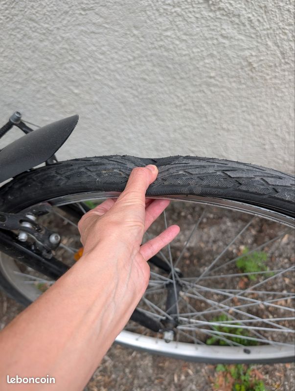 Vélo Riverside RS100 noir avec panier – à réviser (image 13)