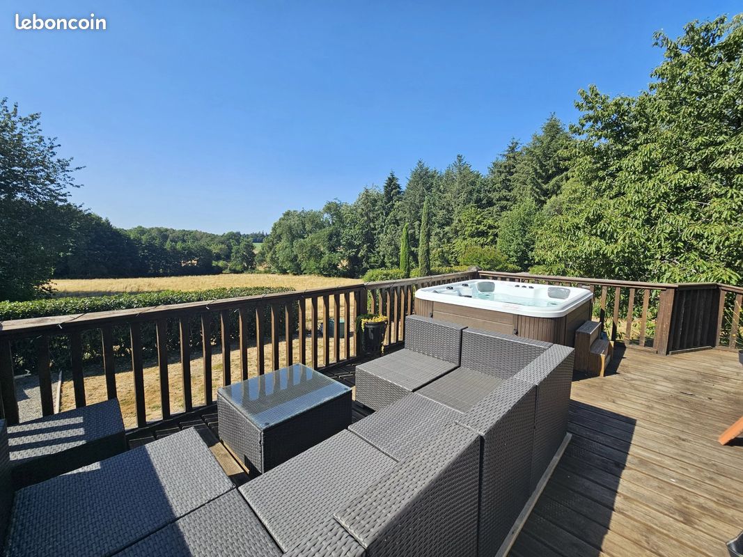 Maison 9 pièces 204 m² · à Massignac · 204 m² · 237 449 €