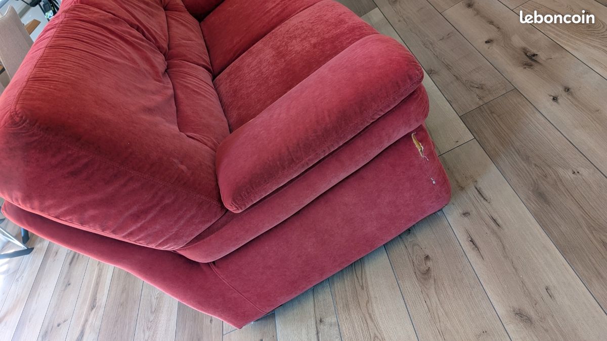 Canapé rouge / bordeaux (200cm * 100cm) + fauteuil (100cm*100cm) (image 6)