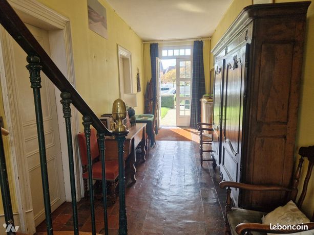 Maison 8 pièces 231 m²
