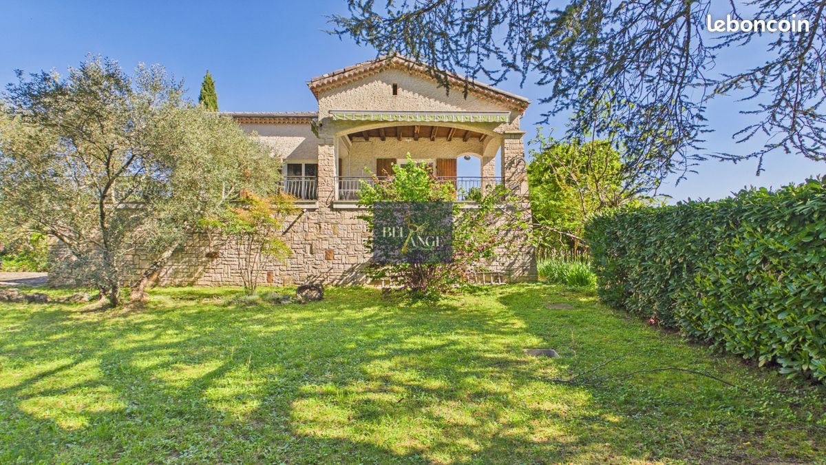 Maison 6 pièces 184 m² · à Berrias-Et-Casteljau · 184 m² · 350 000 €