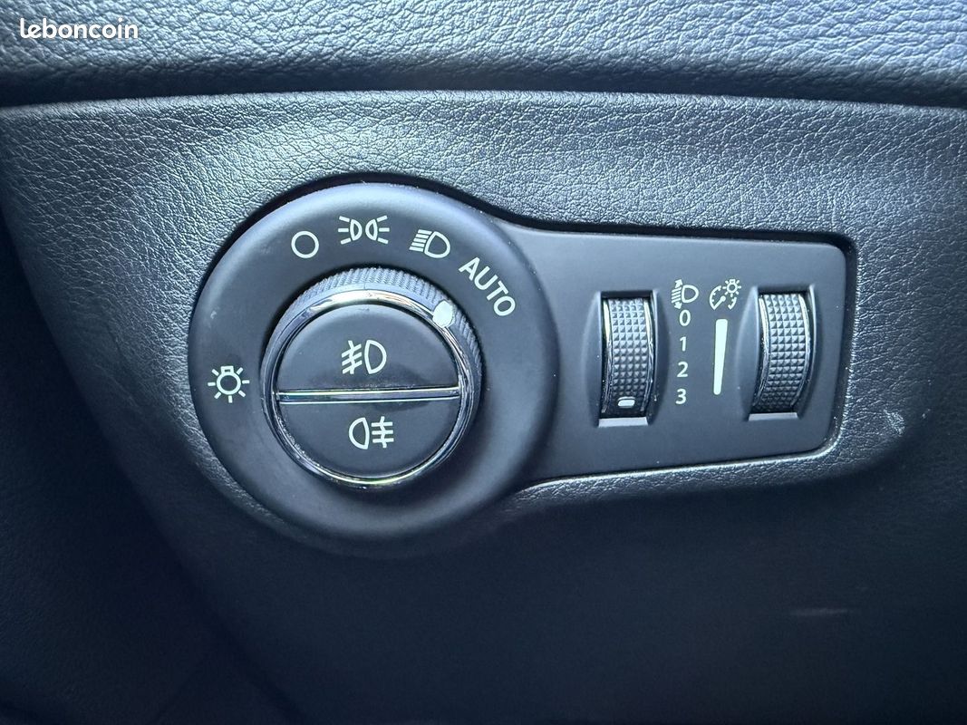 Jeep COMPASS 1.4 MULTIAIR II 170CH LIMITED 4X4 BVA9 EURO6D-T (image 21)