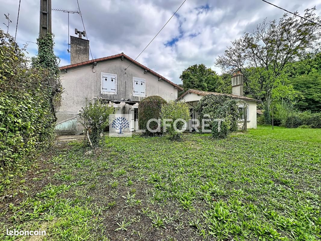 Maison 3 pièces 77 m² · à Secondigny · 77 m² · 52 040 €