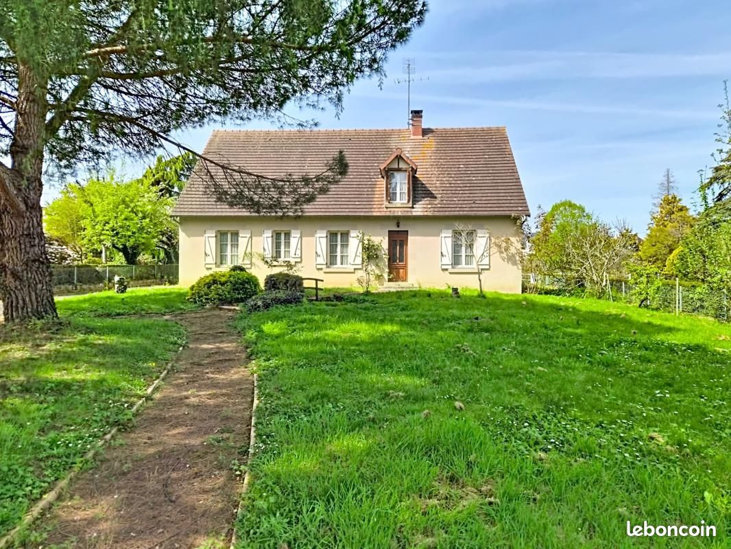 Maison 4 pièces 152 m² · à La Châtre · 152 m² · 219 900 €
