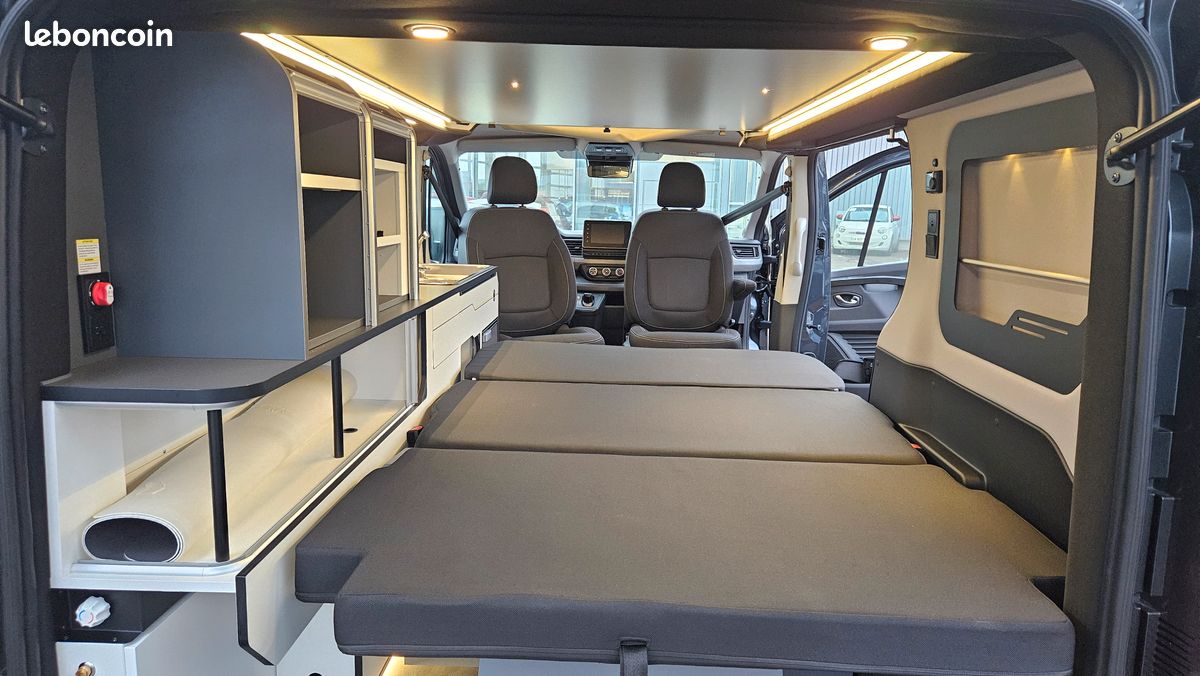 VAN HANROAD DCI 150Cv BVA 9 Vitesses TREK 5+ / 5 Places - Banquette coulissante avec Pack Power en stock (image 5)