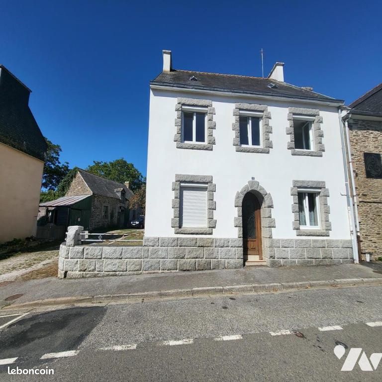Maison 8 pièces 148 m² · à Spézet · 148 m² · 159 000 €