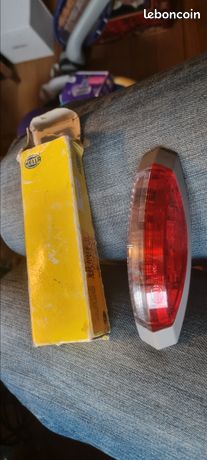 Ancien Feu Arrière De Vélo - Pour Vélo Rétro Ou De Ville - État Correct