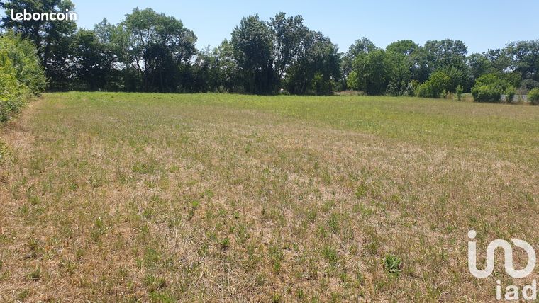 Terrain 5685 m² Vallans