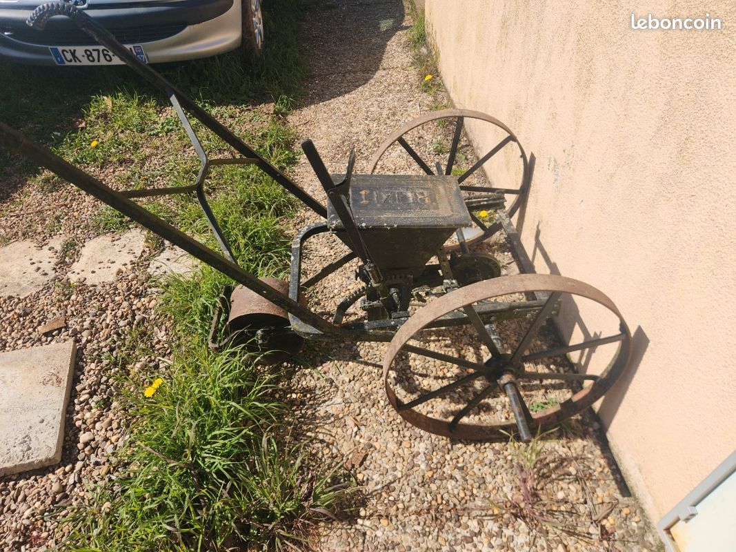 Charue vintage (image 1)