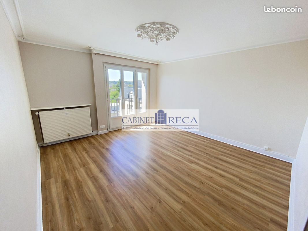 Appartement 3 pièces 70 m² · à Noyon · 70 m² · 810 €/mois