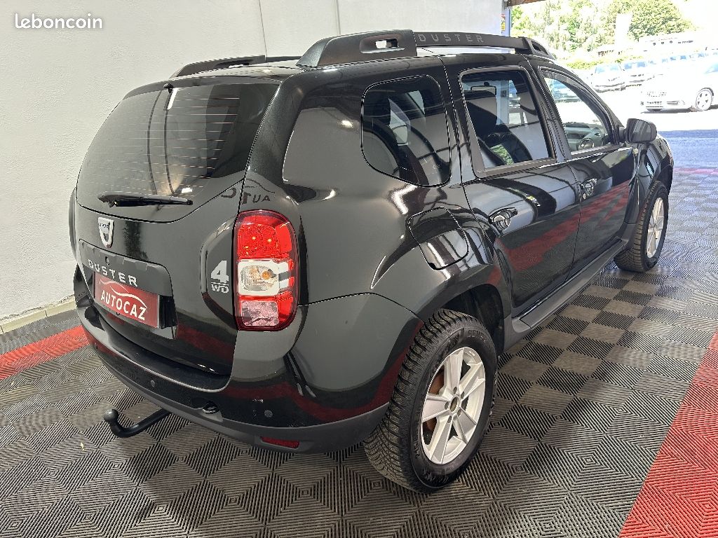 Dacia Duster 1.5 dCi 110 4x4 Lauréate +ATTELAGE (image 8)