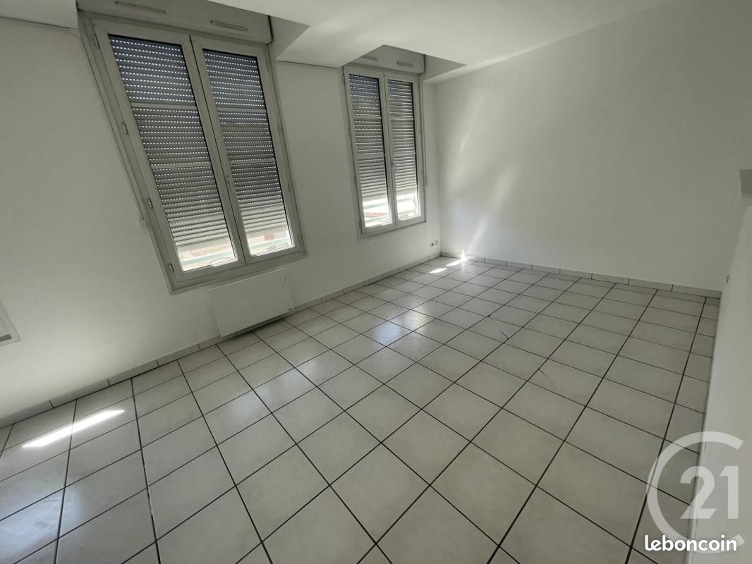 Appartement a louer chalons-en-champagne - 3 pièce(s) - 61 m2 - Surfyn