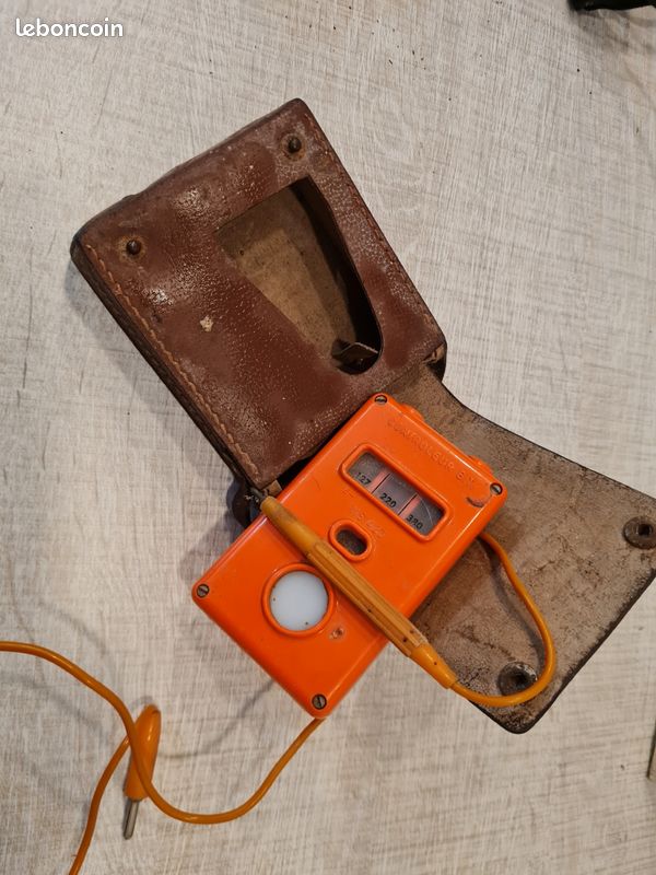 Ancien voltmetre Detex MS423 (image 2)