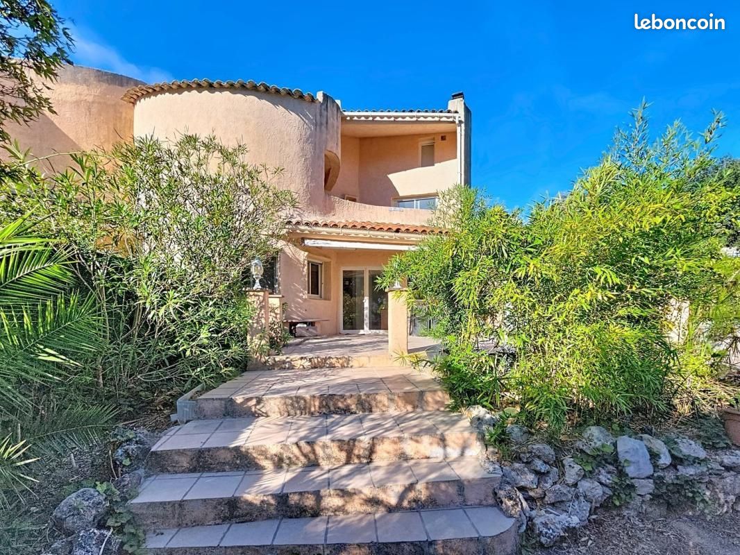Maison 5 pièces 95 m² · à Saint-Paul-en-Forêt · 95 m² · 269 000 €