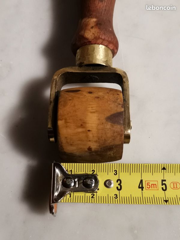 Lot De 3 Anciens Mètres En Bois – Bouts Laiton, Outil Vintage Collection