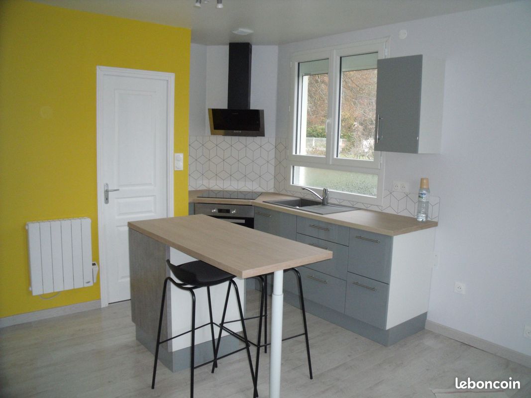 Maison 3 pièces 39 m² · à Ydes · 39 m² · 440 €/mois