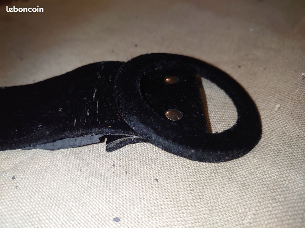 Ceinture ancienne en velours noir à boucle ronde en velours (image 4)