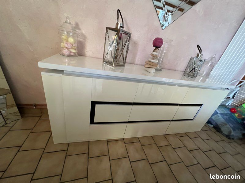 Buffet / meuble TV moderne laqué blanc (image 1)