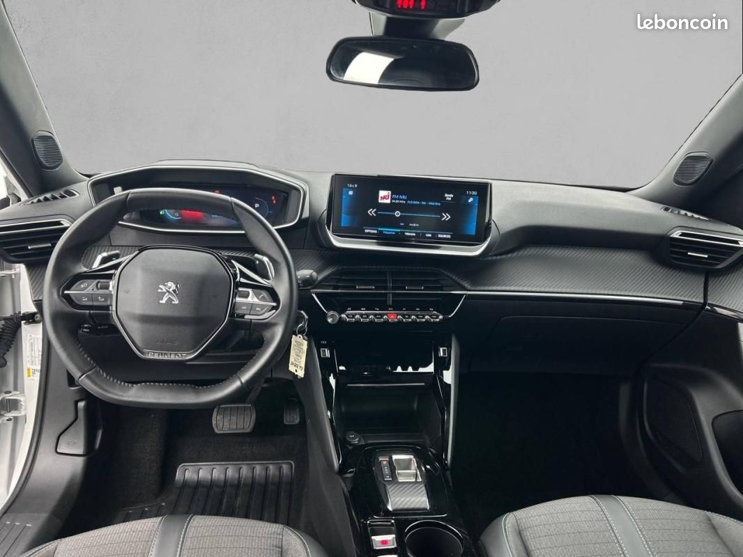 Peugeot 2008 BlueHDi 130 S&S EAT8 - Allure Pack (image 8)