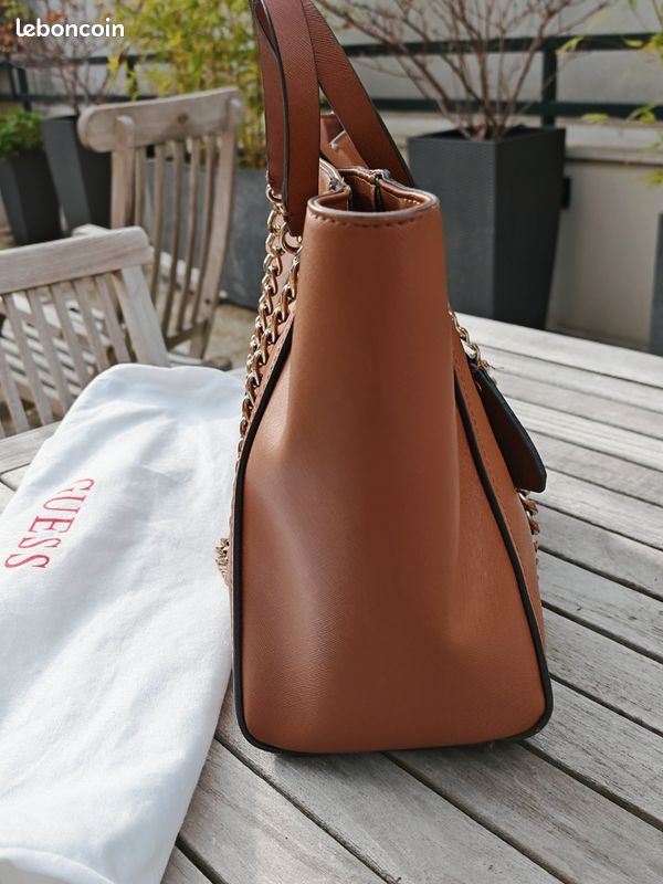 Sac Guess En Cuir Camel - Avec Bandoulière Et Sac De Rangement, Occasion