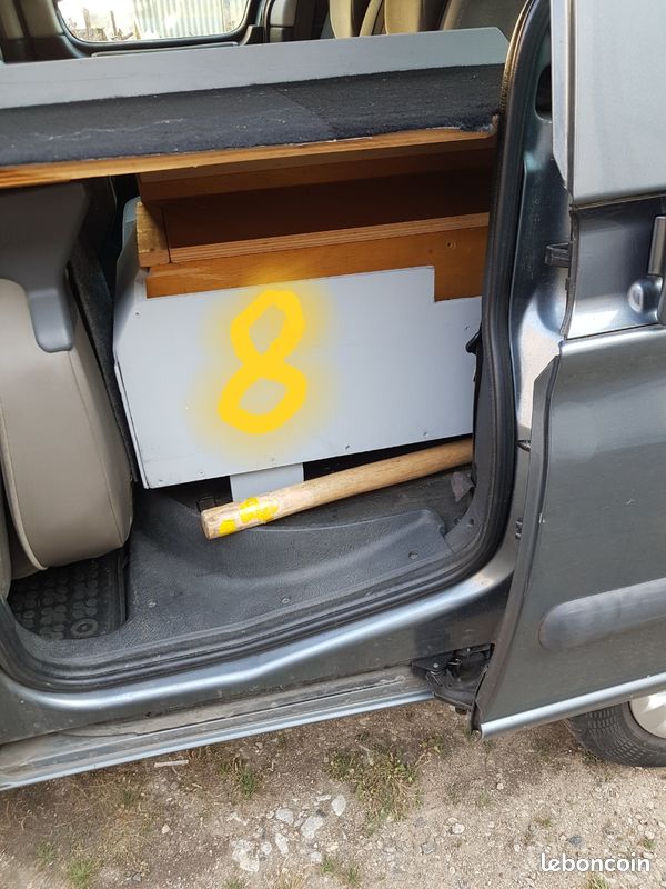 Equipement du chasseur: " Coffre a fusils et accessoires pour Berlingo Multispace (image 8)