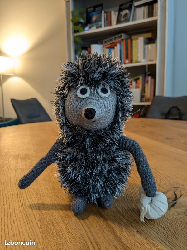 Peluche tricoté "Hérisson dans le Brouillard" (image 1)