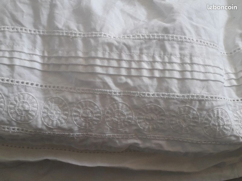 Robe de cérémonie blanche (image 3)