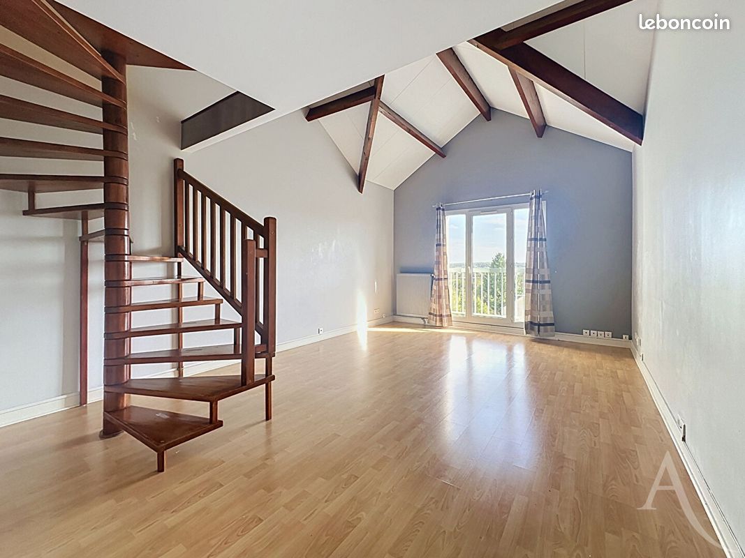 Appartement 5 pièces 86 m² · à Issou · 86 m² · 923 €/mois