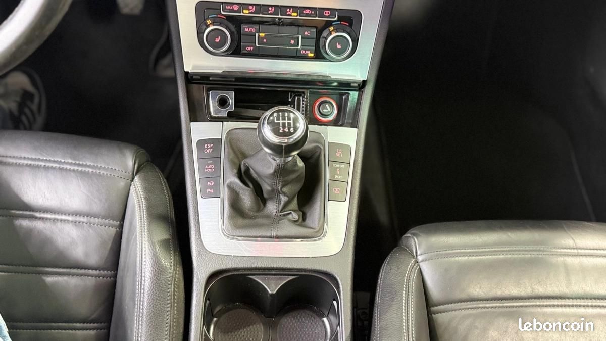 Volkswagen Passat C.CONFOR Basis / GPS RADARS AV AR SIEGES ELECTRIQUES (image 28)
