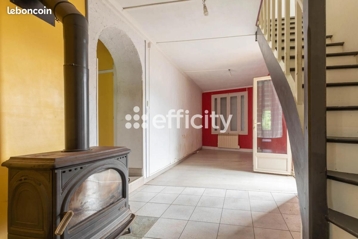 Maison 6 pièces 145 m² · à La Bruffière · 145 m² · 170 000 €