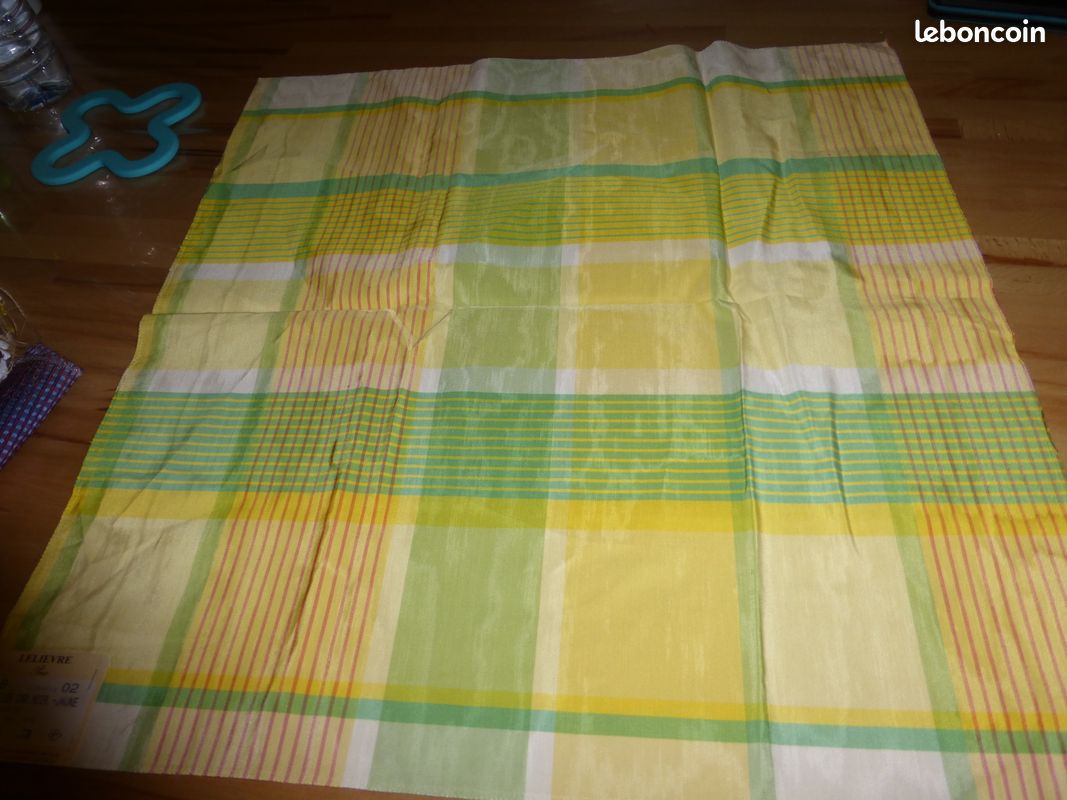 Tissu de LELIEVRE (image 1)