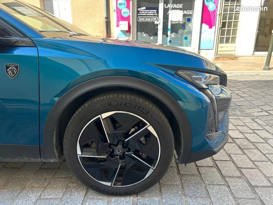 Peugeot 408 1.2 PURETECH 130 GT EAT BVA START-STOP (image 50)