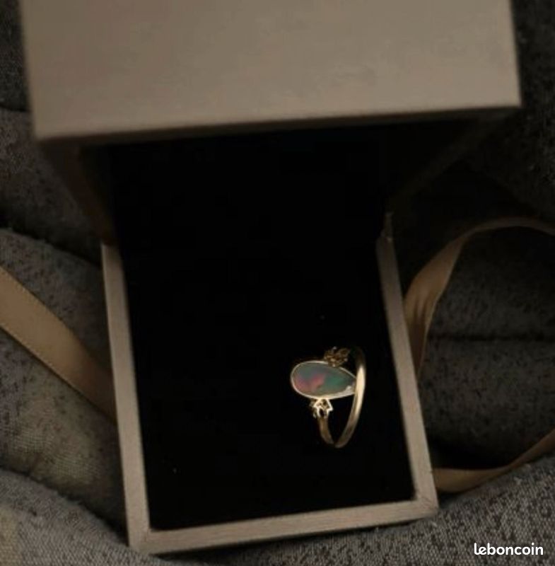 Bague en or 14k opale et diamant (image 6)