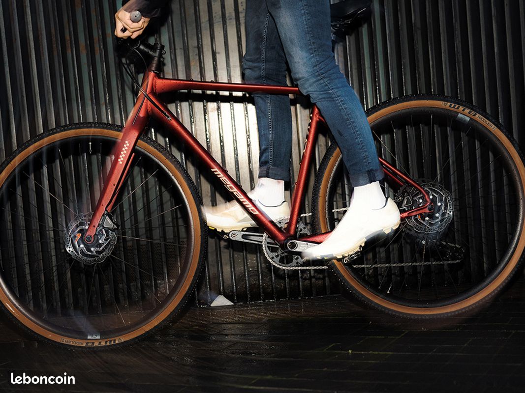 Vélo de gravel en alu/carbone Megamo Jakar 30 Equipped garnet - 10v GRX 2026 Couleur - Bordeaux, Ta (image 5)