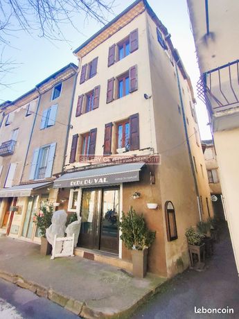 Maison 10 pièces 214 m²