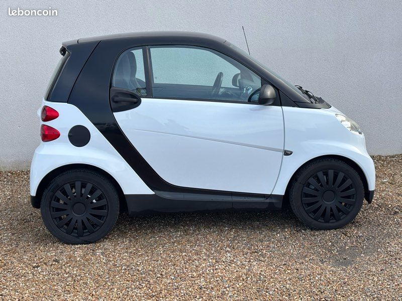 Smart Fortwo 0.8cdi 54cv boîte automatique séquentielle (image 2)