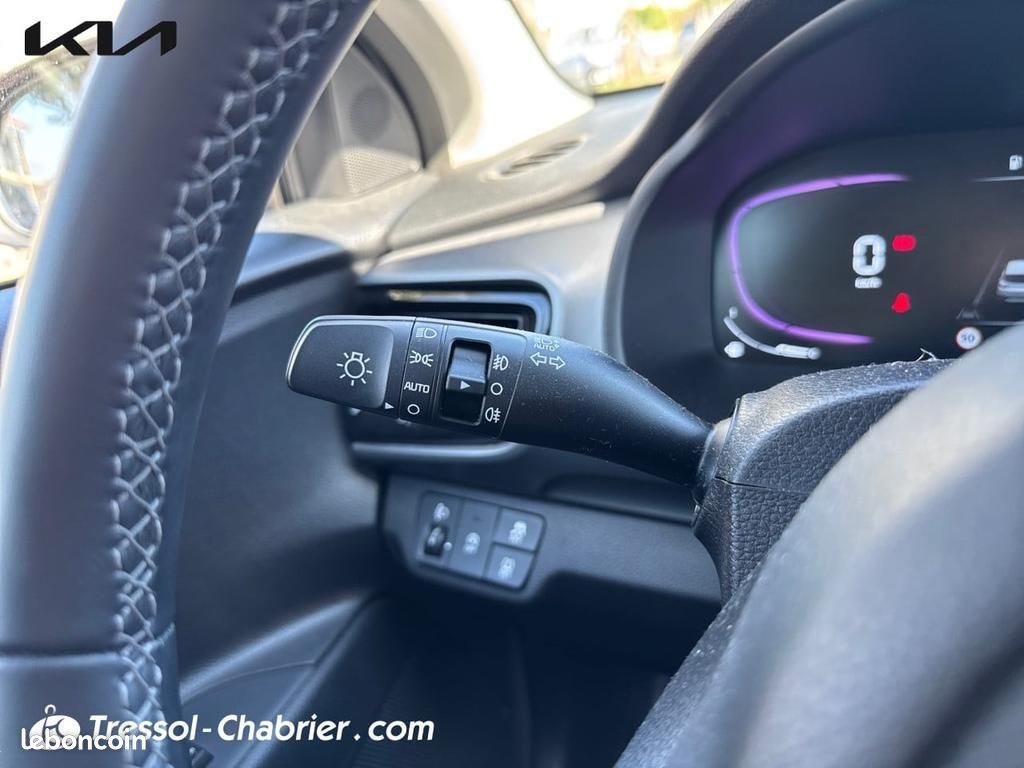 Kia Stonic 1.0 T-GDi 100 ch ISG BVM5 Active (image 17)