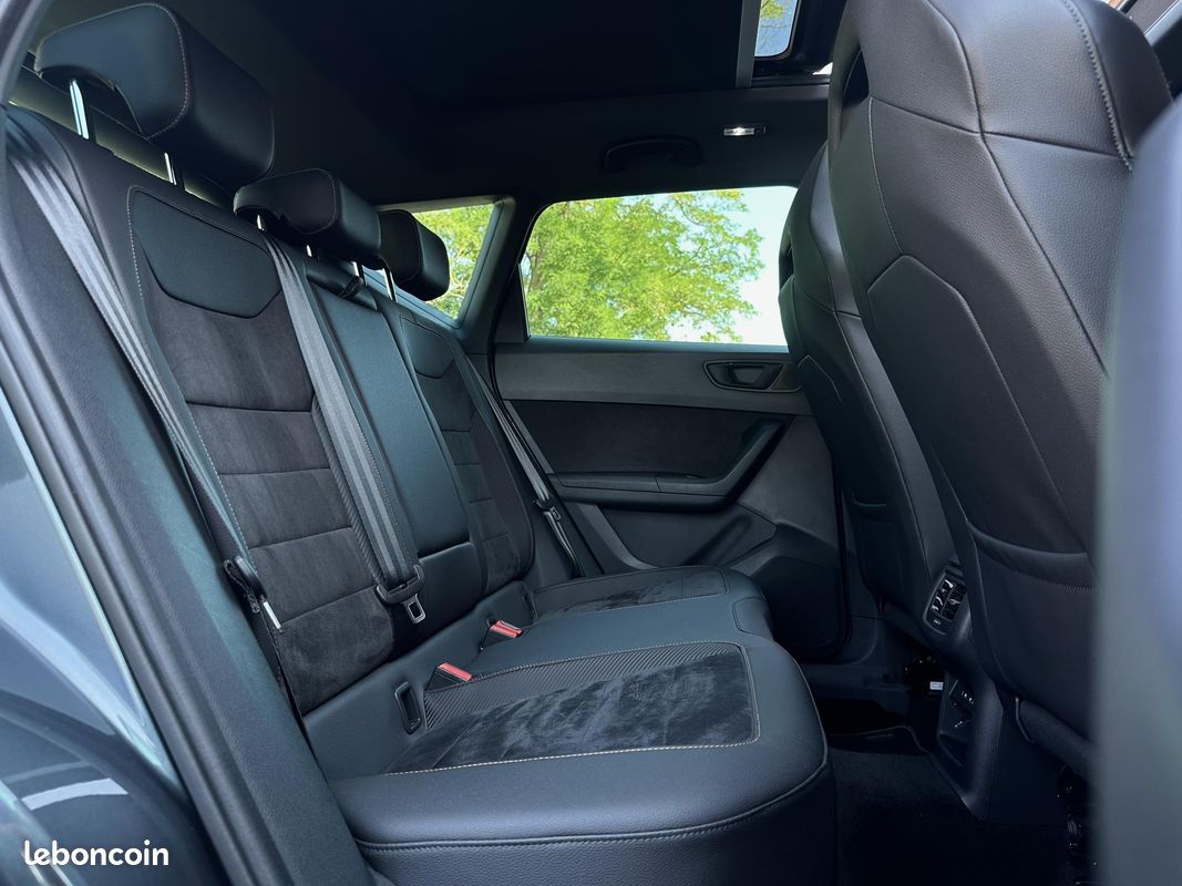 CUPRA ATECA 2.0 TSI 300 DSG 4Drive 1ère Main Siège F1 TOP Toit Attelage Brembo Caméra 360 (image 17)