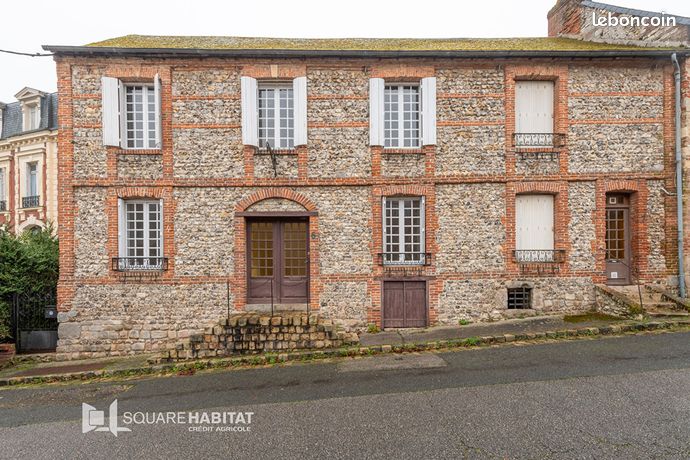 Maison 5 pièces 202 m²