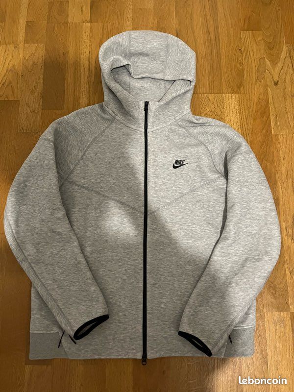 Veste nike tech gris (image 1)